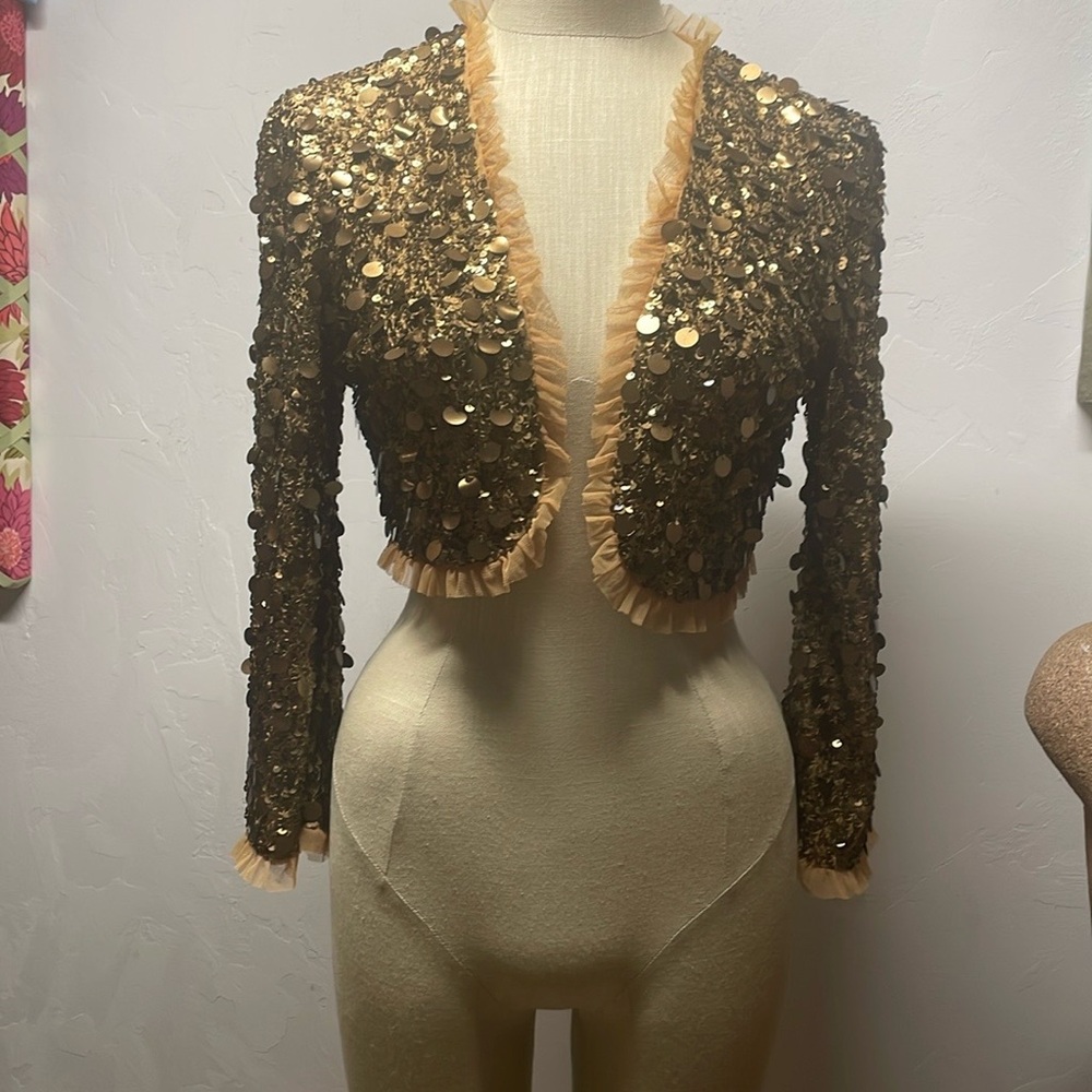 Betsey Johnson New York Vintage 90’s Gold Cropped Luxurious Eye-Catching Design